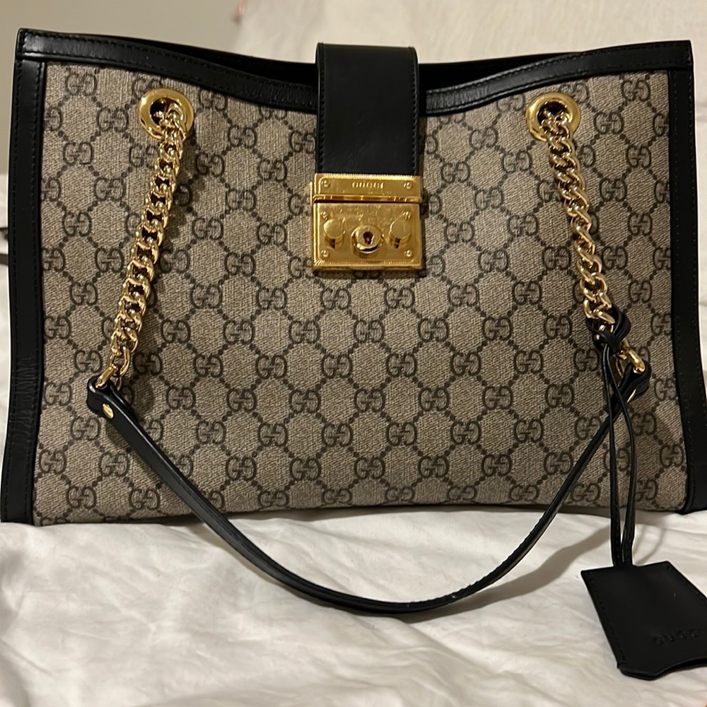 Used Gucci padlock shoulder bag
